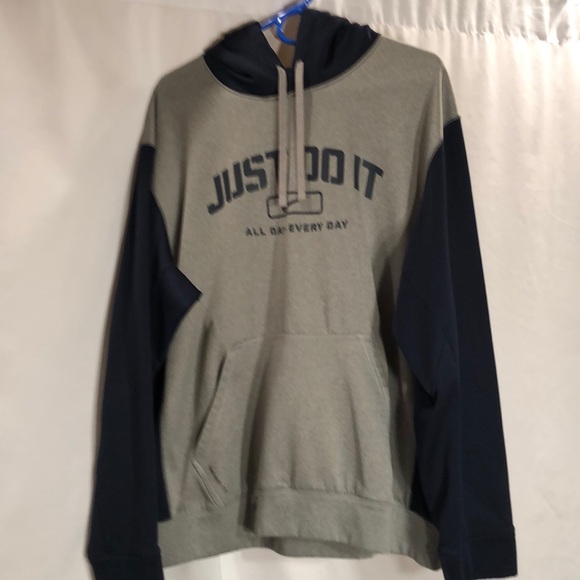 Nike Therma-Fit Other - Nike Therma-Fit hooded sweatshirt Sz XL